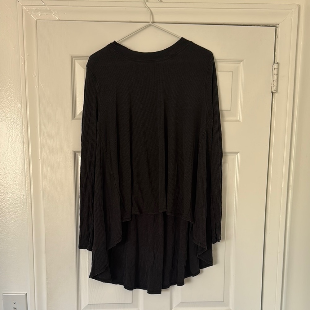 Lululemon Women’s Flowy High-Low Yoga Top